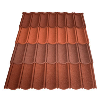 現代 0.35*420mm 標準色 屋根の建築用材料のための石で覆われた金属屋根タイル