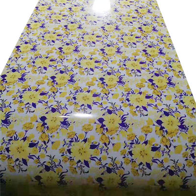 白色で覆われた鋼コイル 鉄コイル 3-8トンのコイル 壁の幅100~1250mm