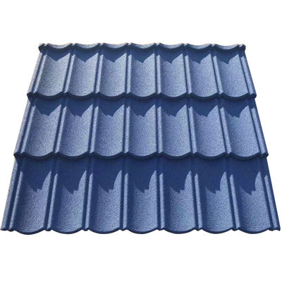 ナイジェリアの建築用彩石覆い金属屋根タイル 2.7kg/pcs 0.4mm アルーチンク屋根シート 1340mm*420mm
