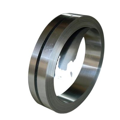 Q235B 構造グレード 鉄鋼の冷たいローリングでガルバナイズされたストライプ 0.2MM 0.4MM 厚さ Z12 構造用鋼のストライプシート