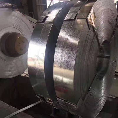 Q235B 構造グレード 鉄鋼の冷たいローリングでガルバナイズされたストライプ 0.2MM 0.4MM 厚さ Z12 構造用鋼のストライプシート