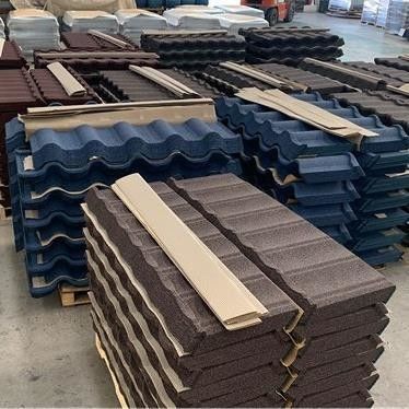 原材料 PVC ASA コーティング カラー ストーン チップ コーティング メトロ 天井 屋根 板 と 色彩 デザイン